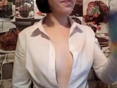 Live sex webcam photo for adalis44 #150555399