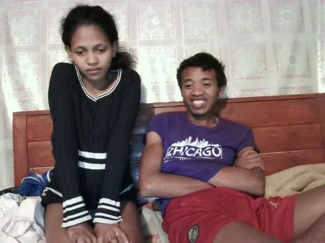 Live sex webcam photo for adamsetamanda #275634224