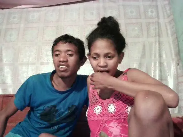 Live sex webcam photo for adamsetamanda #275649519