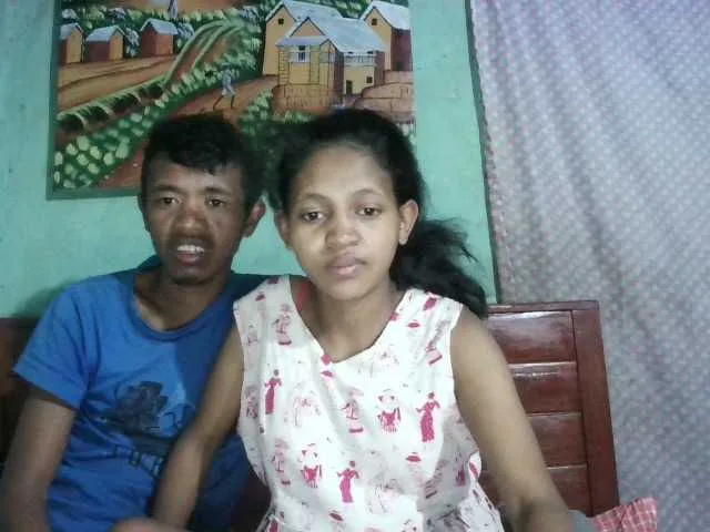 Live sex webcam photo for adamsetamanda #275960566