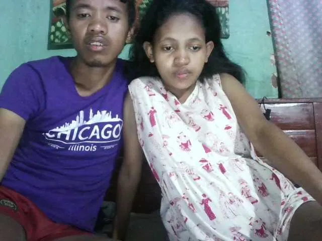 Live sex webcam photo for adamsetamanda #275968791