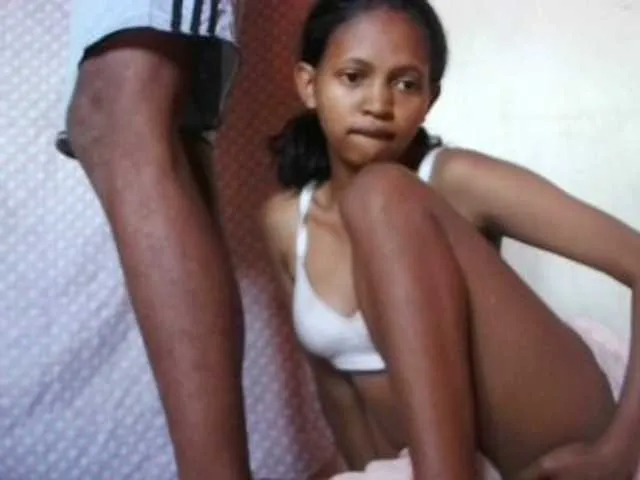 Live sex webcam photo for adamsetamanda #276438742