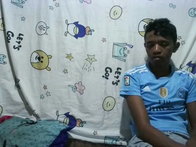 Live sex webcam photo for adamsetamanda #277181260