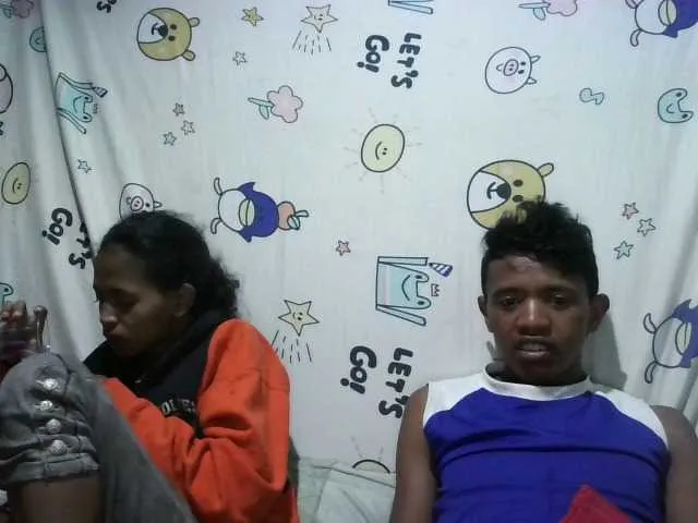 Live sex webcam photo for adamsetamanda #277217564