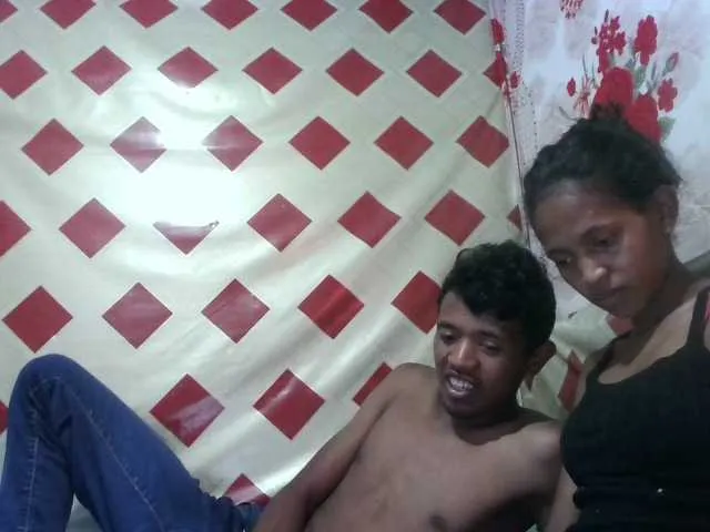 Live sex webcam photo for adamsetamanda #277373803