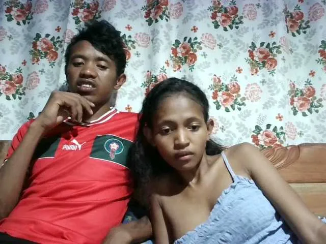 Live sex webcam photo for adamsetamanda #277478590