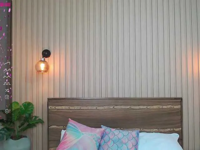 Live sex webcam photo for adda-girl #275658515