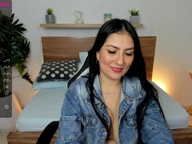 Live sex webcam photo for adda-girl #275920530