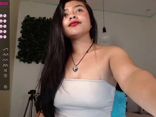Live sex webcam photo for adelajordinso #275723687