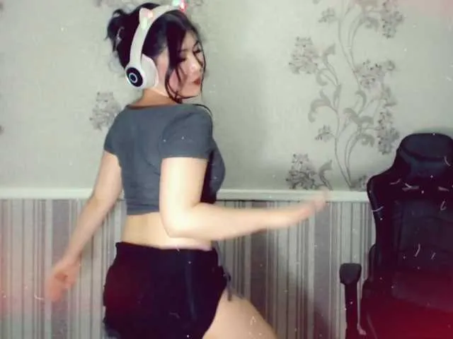 Live sex webcam photo for adellasweety #273383564