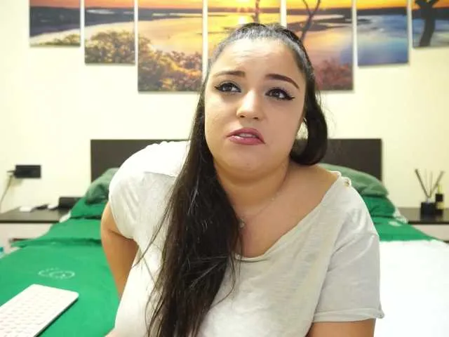 Live sex webcam photo for adellineee #290364651