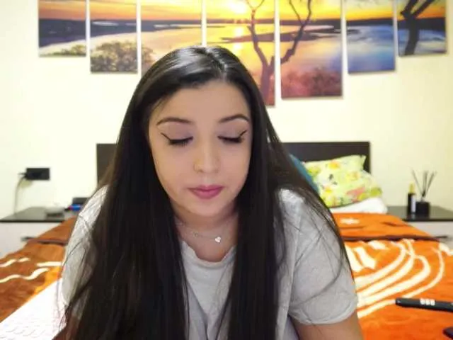 Live sex webcam photo for adellineee #290469570