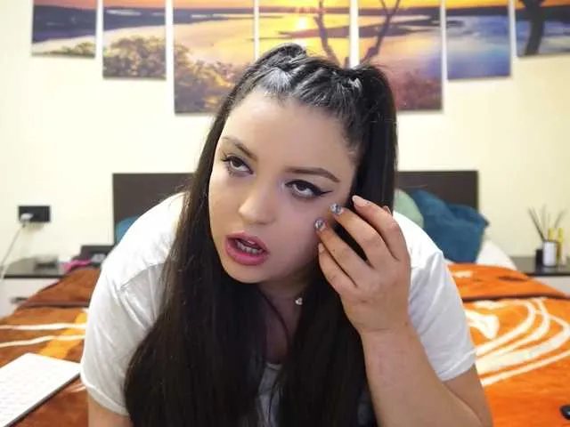 Live sex webcam photo for adellineee #290747336