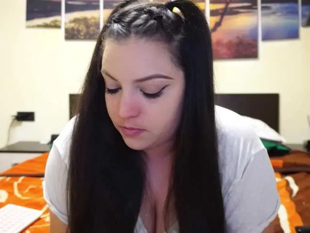 Live sex webcam photo for adellineee #290947591