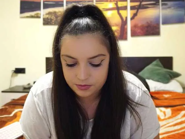 Live sex webcam photo for adellineee #291176197