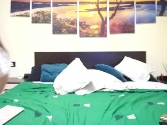 Live sex webcam photo for adellineee #291911120