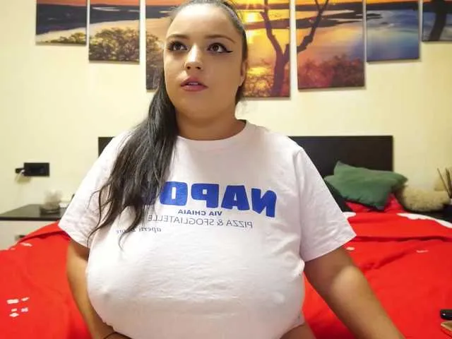 Live sex webcam photo for adellineee #291977252