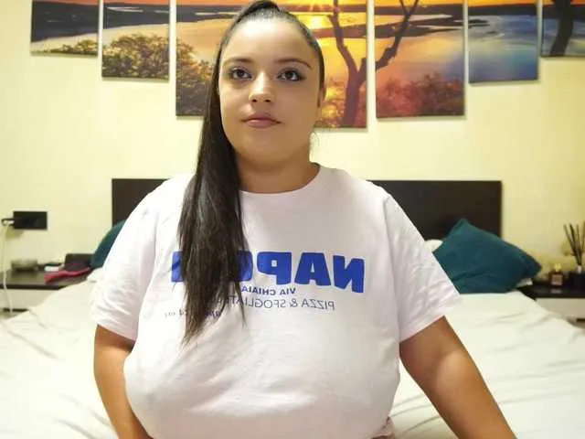 Live sex webcam photo for adellineee #292052187