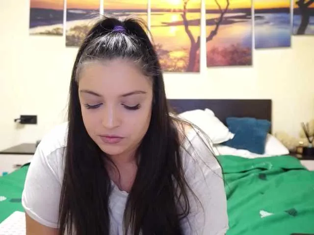 Live sex webcam photo for adellineee #292118236