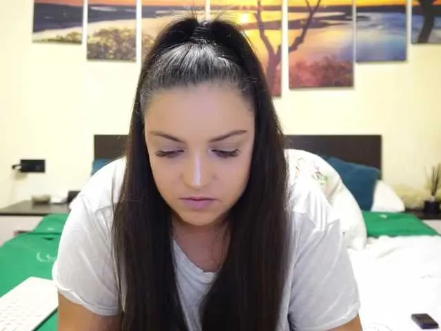 Live sex webcam photo for adellineee #292351107