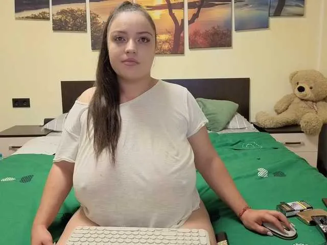 Live sex webcam photo for adellineee #293439367