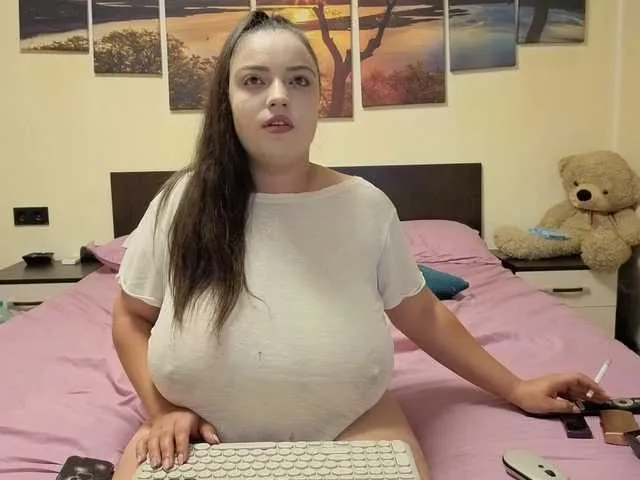 Live sex webcam photo for adellineee #293725055