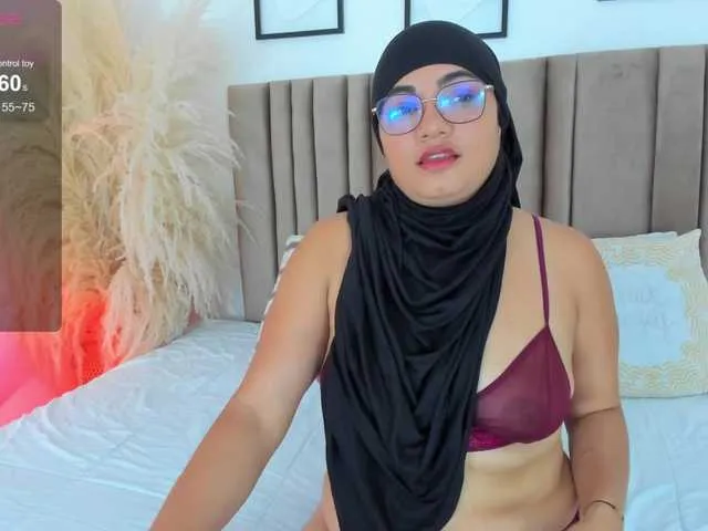 Live sex webcam photo for adhilaa- #290567651