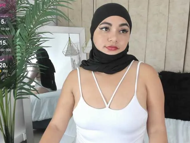 Live sex webcam photo for adhilaa- #290613825