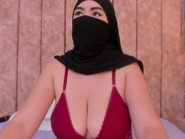 Live sex webcam photo for adiila #292465775