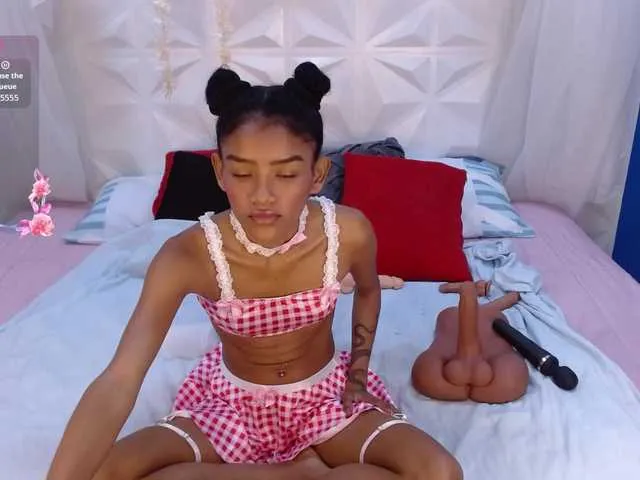 Live sex webcam photo for adissonpetite #292816620