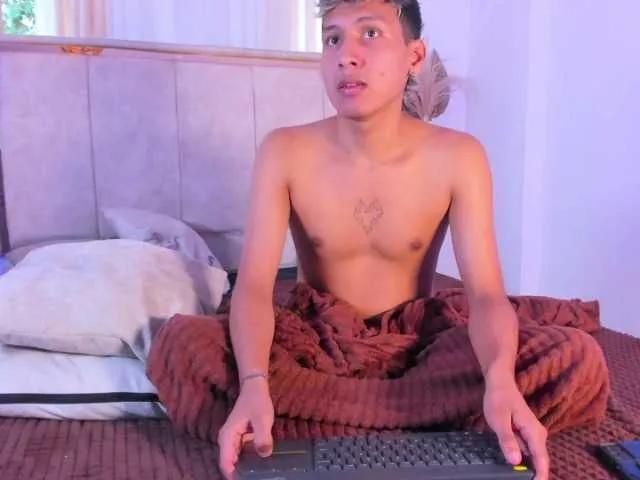 Live sex webcam photo for adonhix-firex #294001971