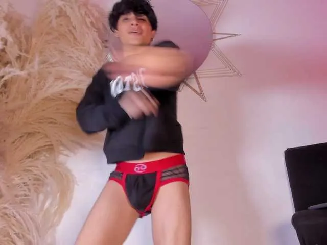 Live sex webcam photo for adonhix-firex #294047253