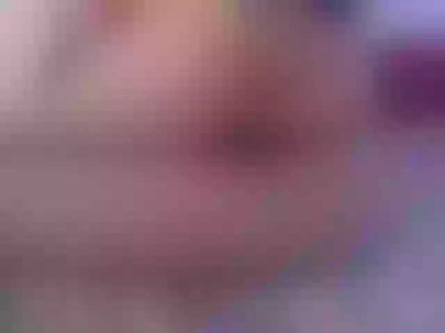 Live sex webcam photo for adri14-1 #271761711