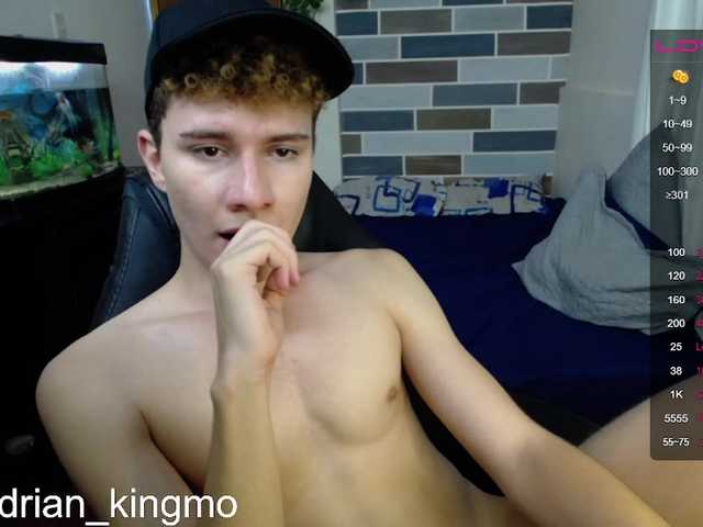 Live sex webcam photo for adrian-king #275494348