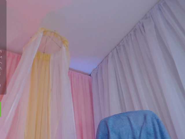 Live sex webcam photo for adrianasweet #276777903