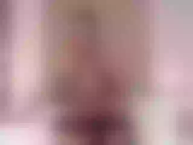 Live sex webcam photo for adrianatorres #275562098