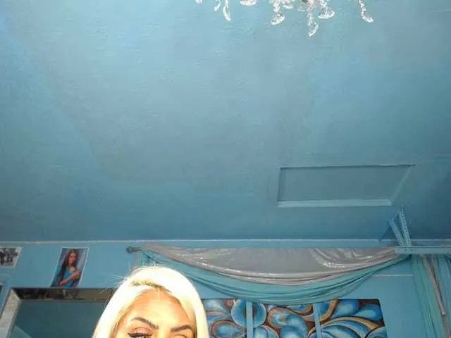 Live sex webcam photo for adrianna_fox #287953290