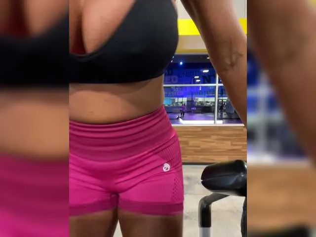 Live sex webcam photo for adrianna_fox #287953304