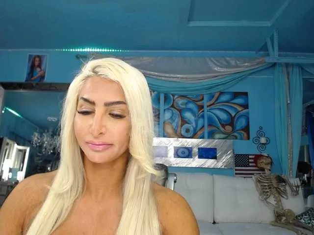 Live sex webcam photo for adrianna_fox #287953320