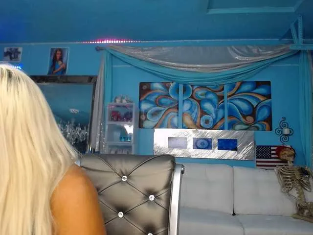 Live sex webcam photo for adrianna_fox #287953336