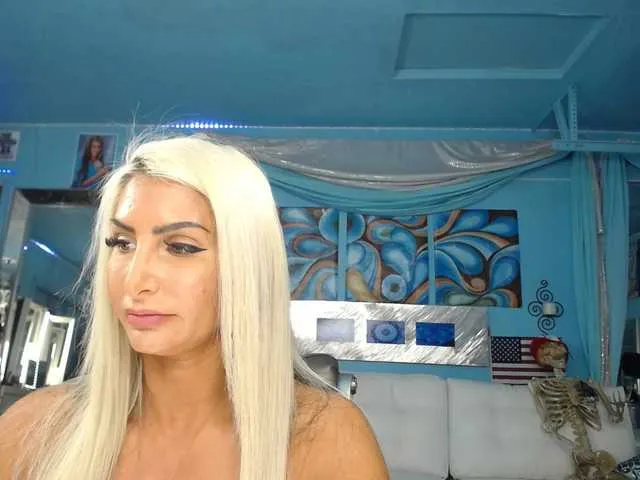 Live sex webcam photo for adrianna_fox #287953343