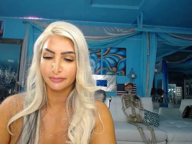 Live sex webcam photo for adrianna_fox #287953358