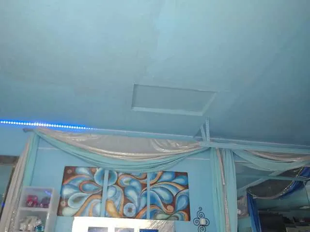 Live sex webcam photo for adrianna_fox #287953460