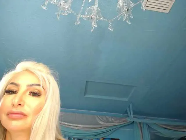 Live sex webcam photo for adrianna_fox #287953558