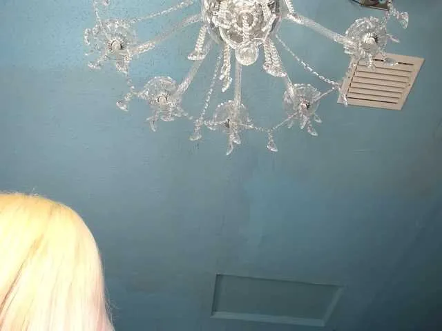 Live sex webcam photo for adrianna_fox #287953587