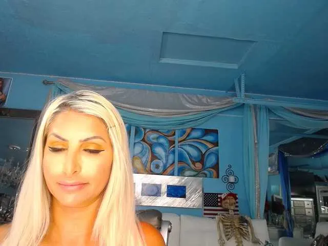 Live sex webcam photo for adrianna_fox #287953644