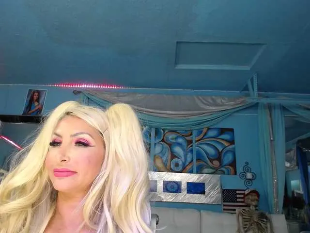 Live sex webcam photo for adrianna_fox #287953699