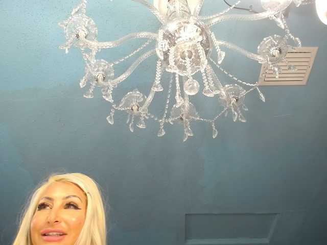 Live sex webcam photo for adrianna_fox #287953755