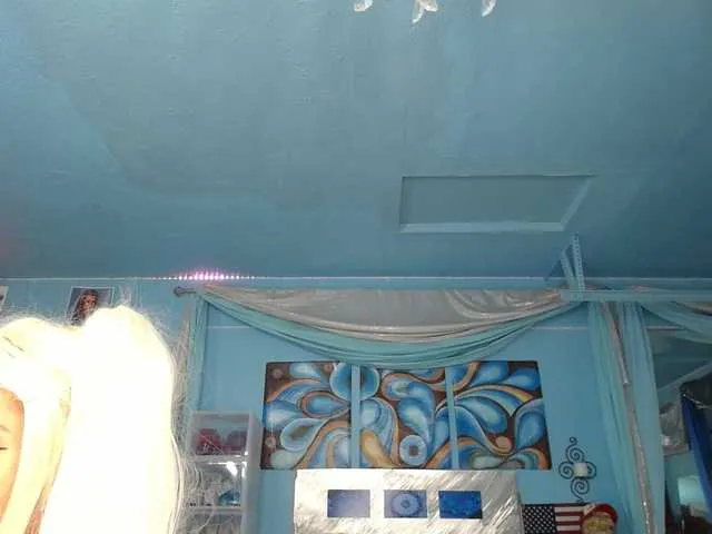 Live sex webcam photo for adrianna_fox #287953788