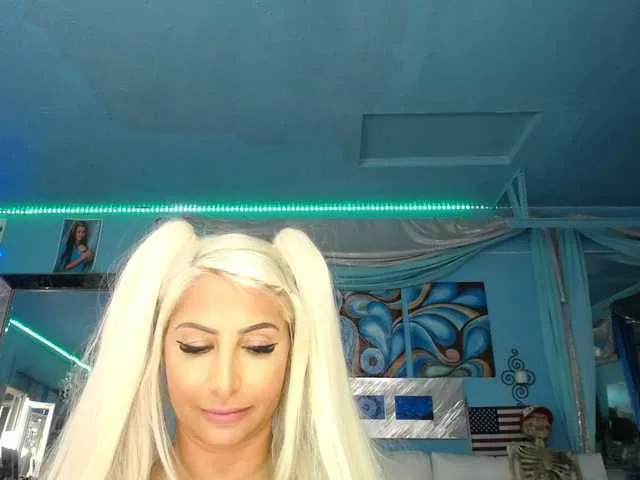 Live sex webcam photo for adrianna_fox #287953798